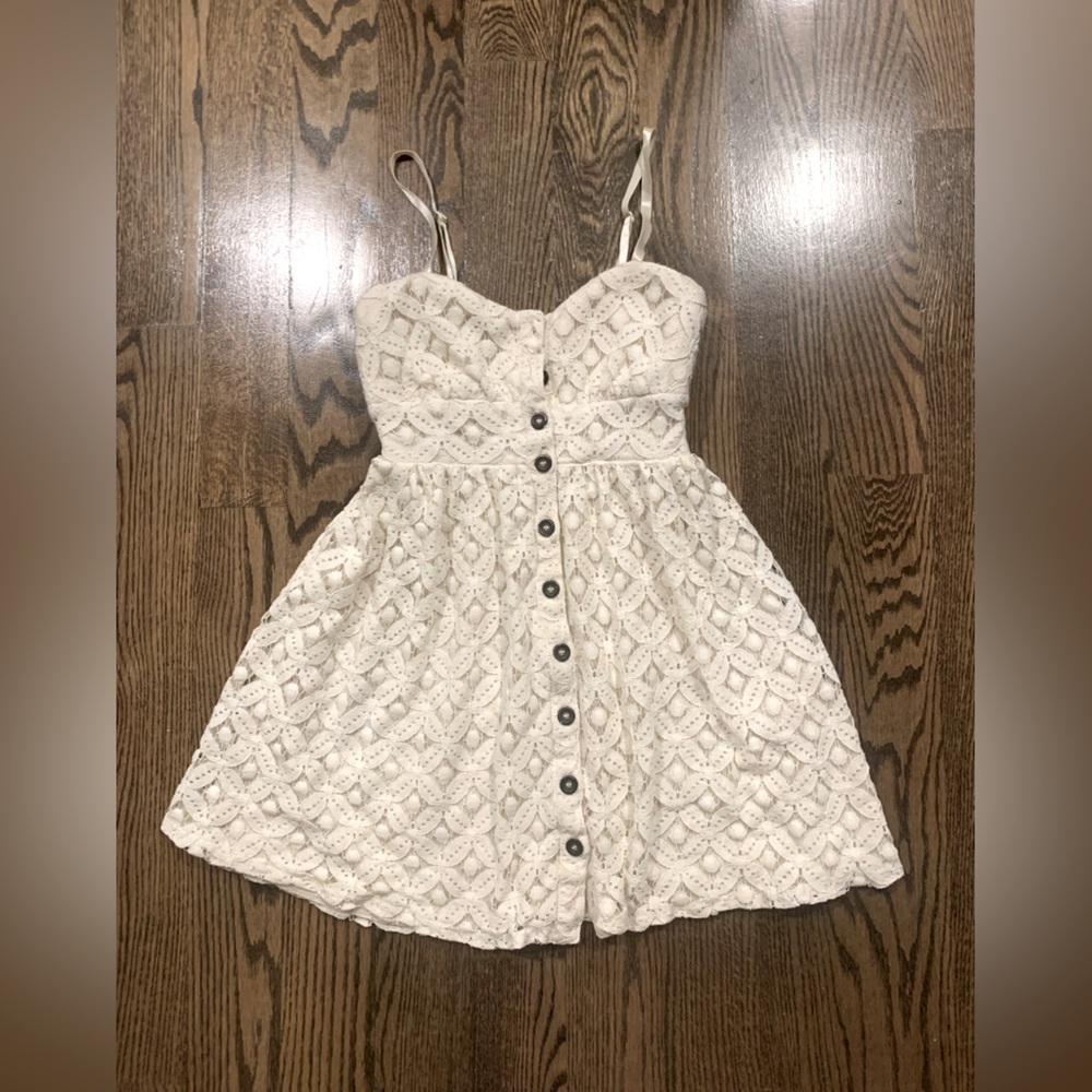 White summer dress S